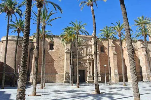 Image No.10-3 Bed Villa / Detached for sale