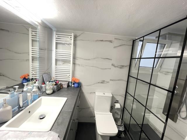 Image No.3-3 Bed Apartment for sale