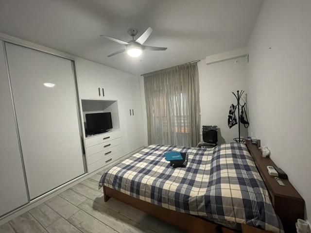 Image No.12-5 Bed Apartment for sale