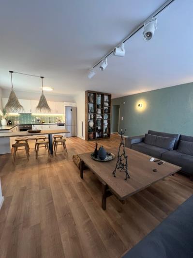 Image No.4-4 Bed Apartment for sale