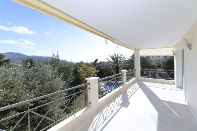 Image No.10-3 Bed House for sale