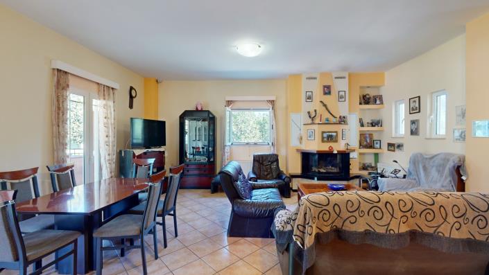 Image No.13-8 Bed House/Villa for sale