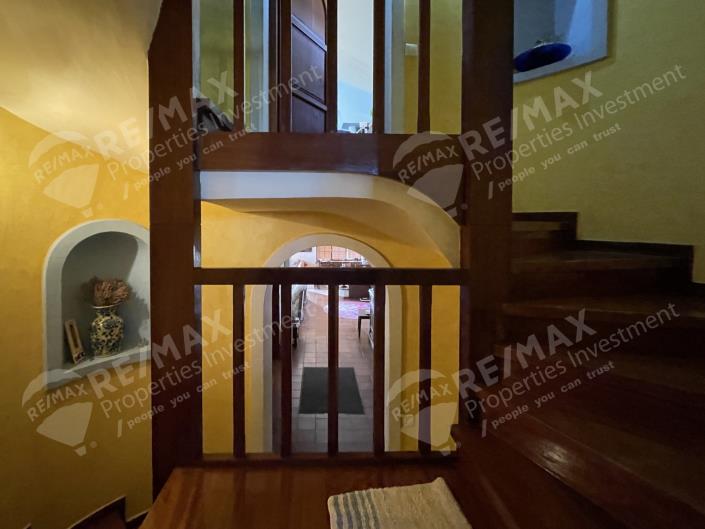 Image No.12-4 Bed House for sale