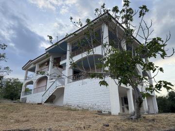 b140956502f643258f4e8de355c99433