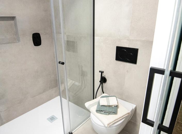 Image No.20-3 Bed Apartment for sale