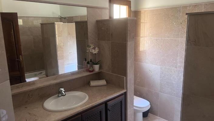 Image No.18-4 Bed House/Villa for sale