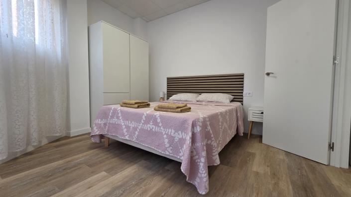 Image No.21-2 Bed Apartment for sale