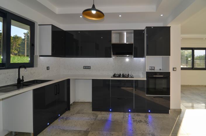 Image No.20-4 Bed Villa for sale