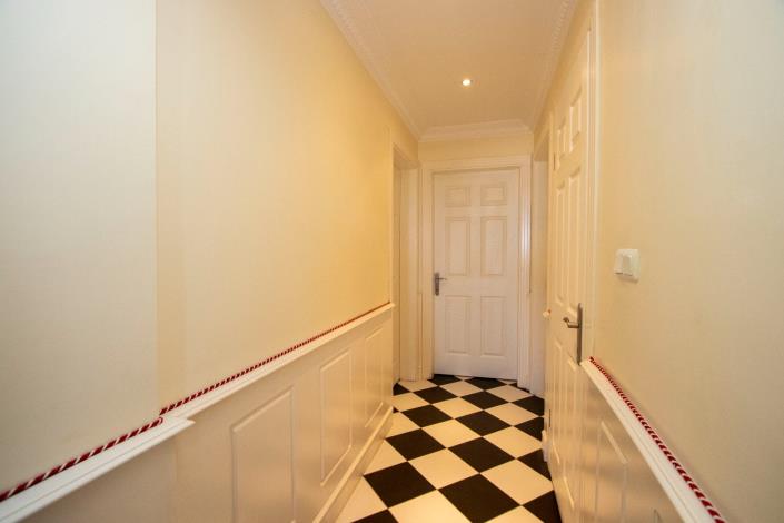 Image No.17-3 Bed Apartment for sale