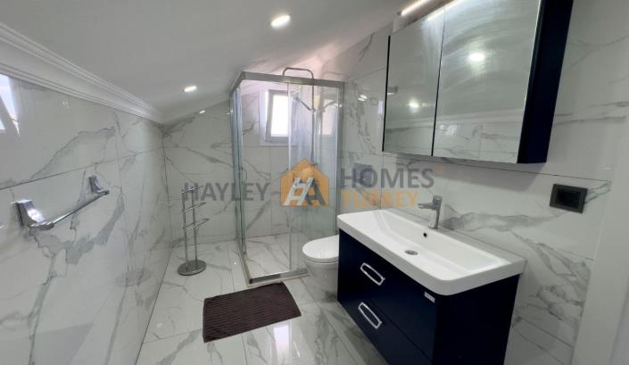 Image No.32-5 Bed Villa for sale