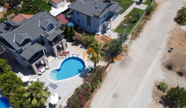 Image No.9-5 Bed Villa for sale