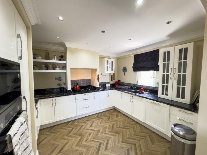 Image No.18-Villa de 7 chambres à vendre à Ovacik