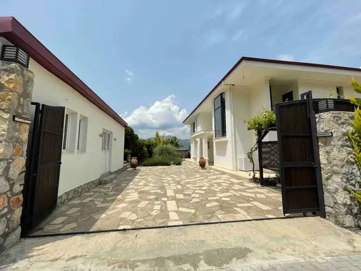 Image No.19-5 Bed Villa for sale