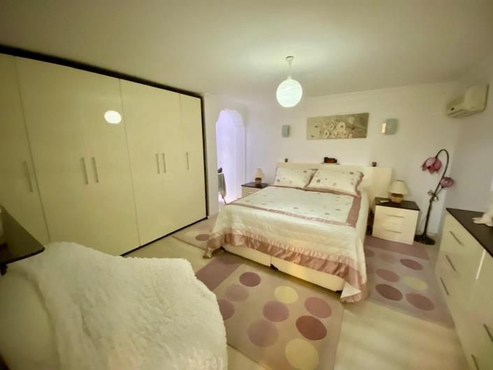 Image No.47-4 Bed Villa for sale