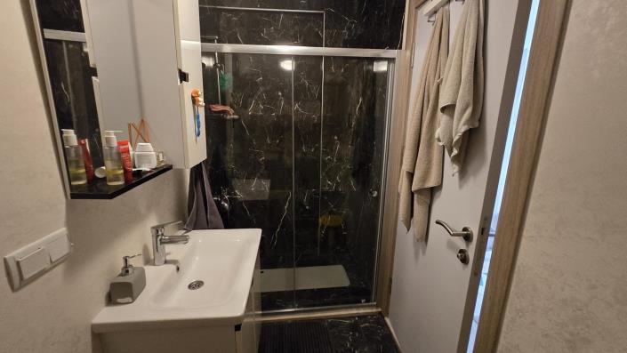 Image No.35-4 Bed Apartment for sale