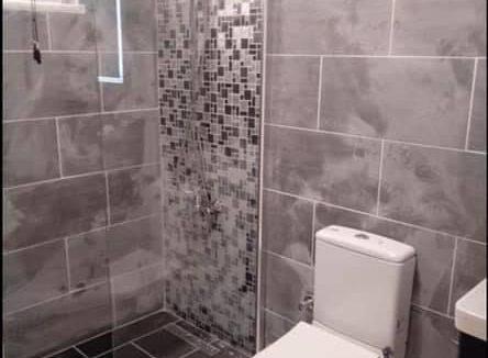 Image No.36-5 Bed Townhouse for sale