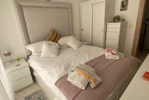 Image No.19-5 Bed Townhouse for sale