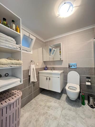 Image No.20-1 Bed Apartment for sale