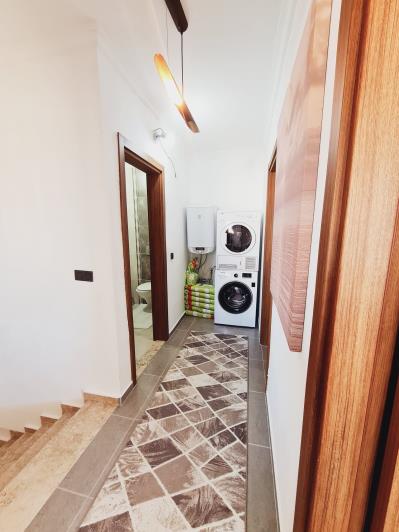 Image No.20-4 Bed Apartment for sale