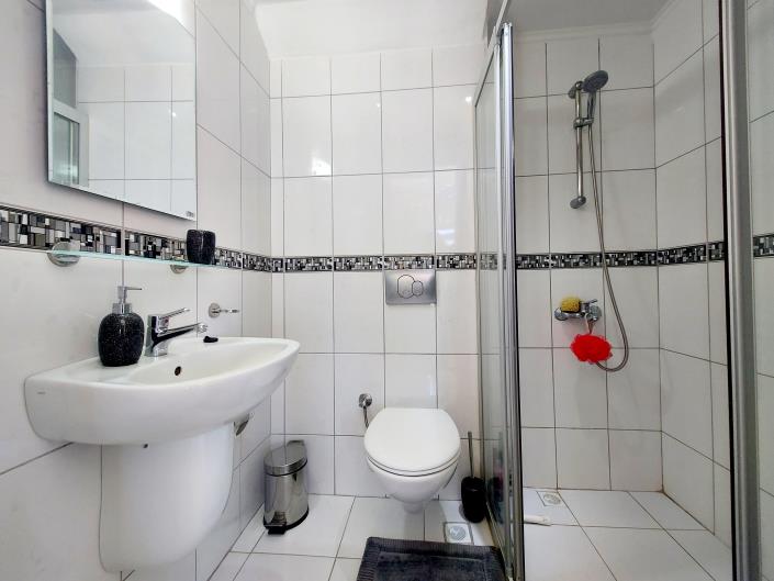 Image No.23-3 Bed Apartment for sale