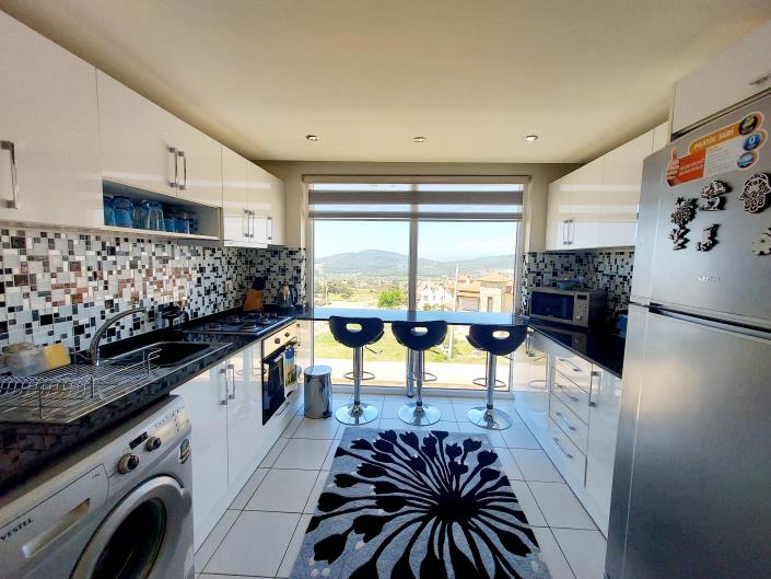 Image No.10-3 Bed Apartment for sale