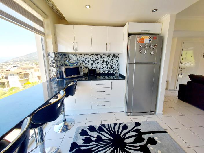 Image No.11-3 Bed Apartment for sale