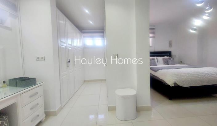 Image No.24-5 Bed Villa for sale