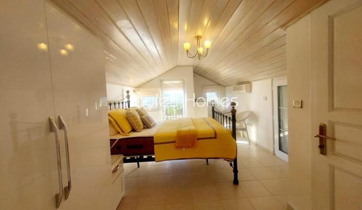 Image No.12-5 Bed Villa for sale