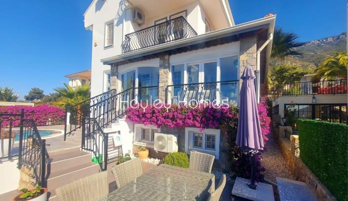 Image No.3-5 Bed Villa for sale