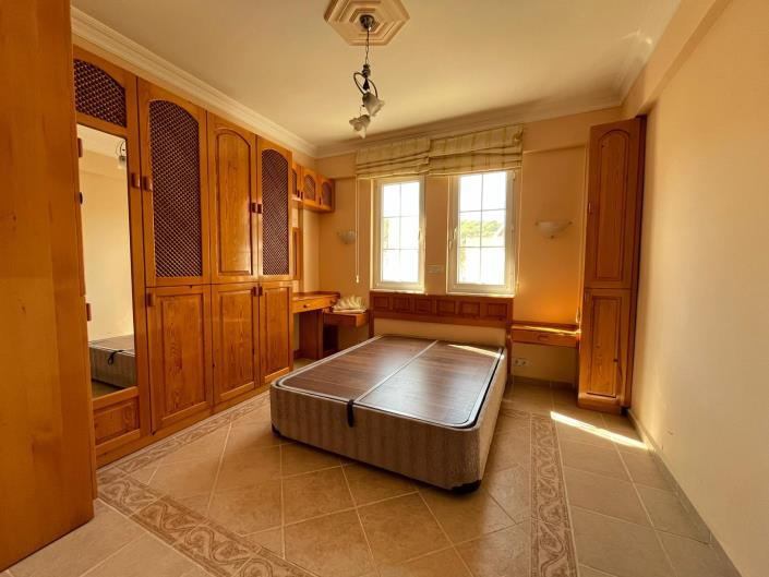 Image No.14-4 Bed Apartment for sale