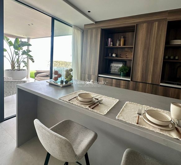 Image No.11-2 Bed Apartment for sale