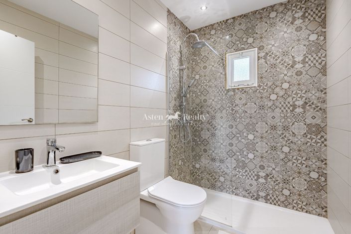 Image No.15-3 Bed Villa for sale