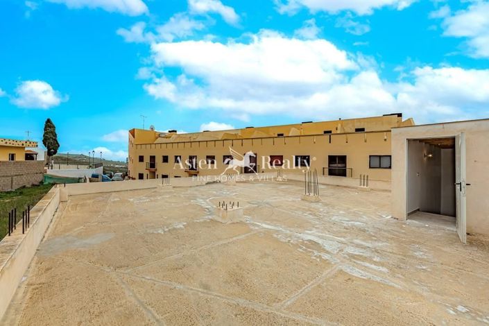 Image No.20-3 Bed Villa for sale