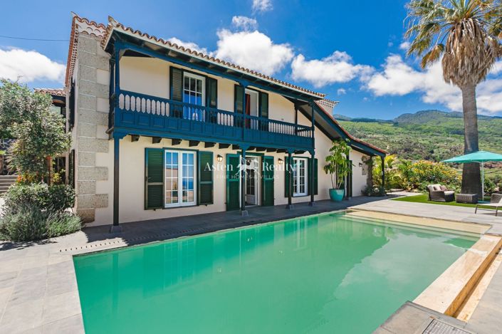 Image No.3-4 Bed Villa for sale