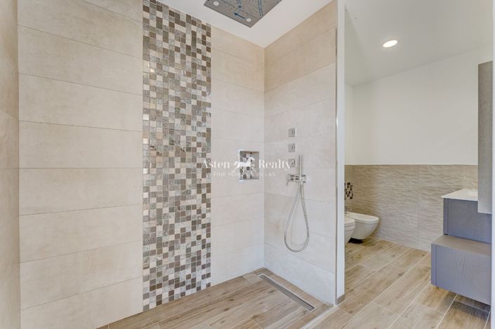 Image No.43-4 Bed Villa for sale