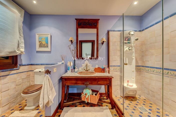 Image No.17-4 Bed Villa for sale