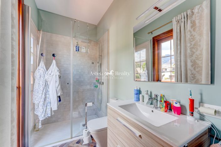 Image No.22-4 Bed Villa for sale