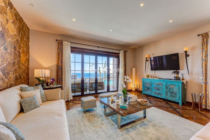 Image No.6-4 Bed Villa for sale