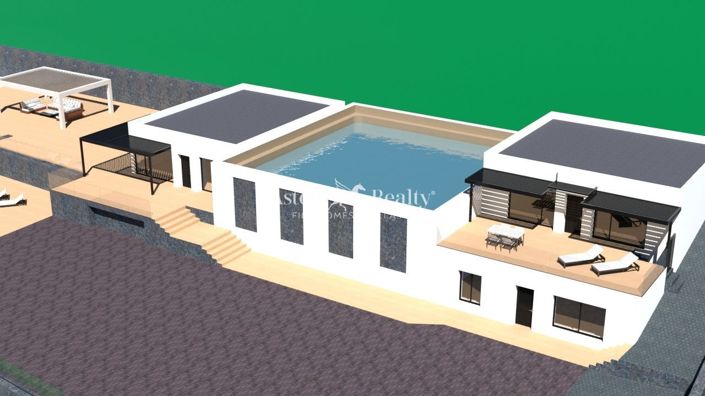 Image No.8-5 Bed House for sale