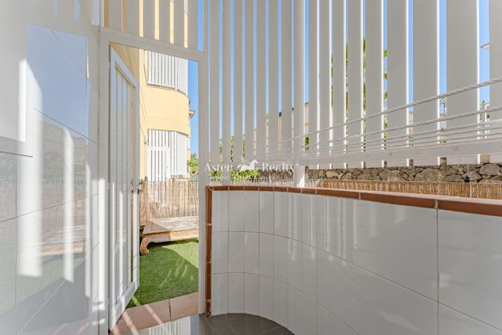 Image No.16-2 Bed Apartment for sale