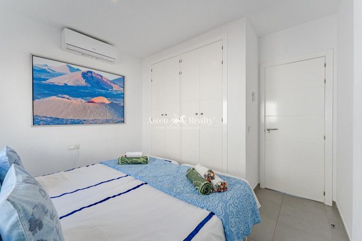 Image No.14-4 Bed Villa for sale