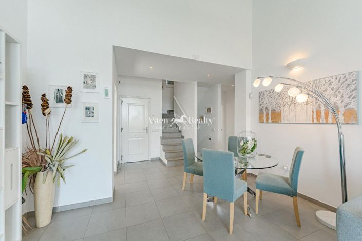 Image No.17-4 Bed Villa for sale