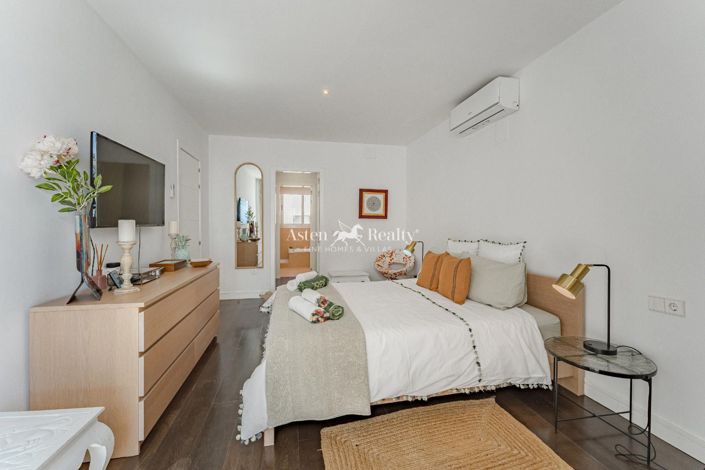 Image No.5-4 Bed Villa for sale