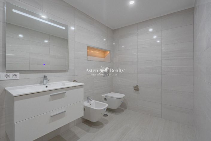 Image No.15-1 Bed Flat for sale