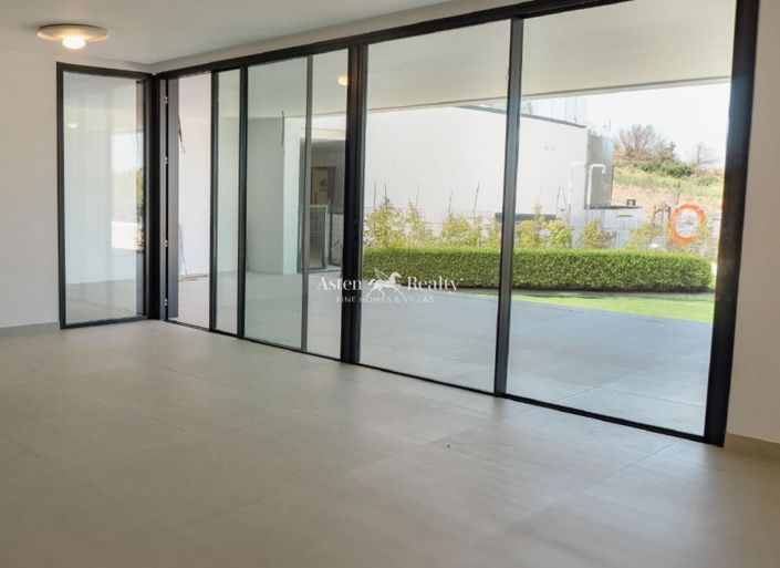 Image No.13-3 Bed Apartment for sale