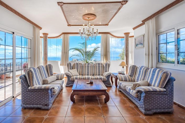 Image No.15-6 Bed Villa for sale