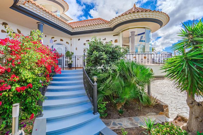 Image No.3-6 Bed Villa for sale