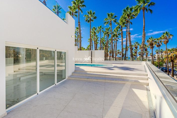 Image No.3-3 Bed Villa for sale