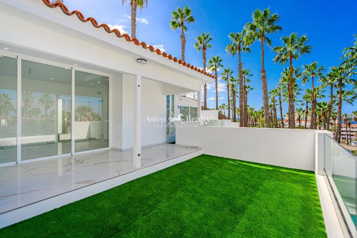 Image No.18-3 Bed Villa for sale