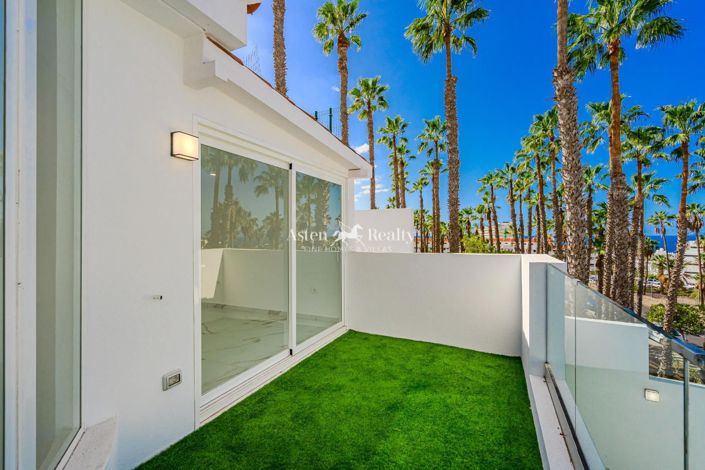 Image No.22-3 Bed Villa for sale